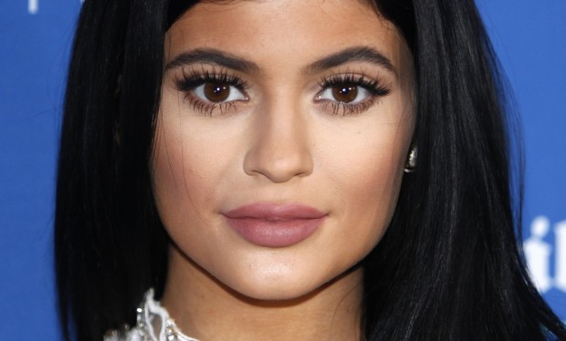 kylie jenner makeup tutorial preen