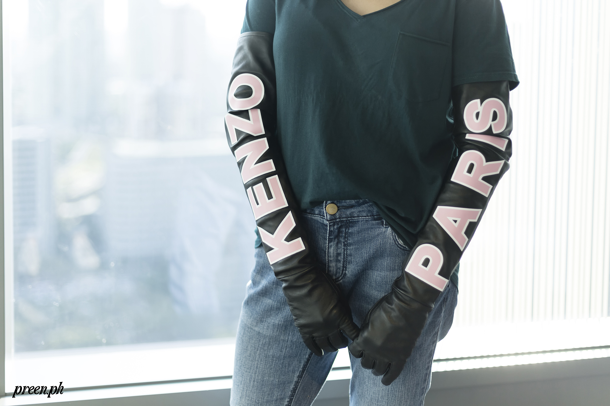 Kenzo deals leather gloves