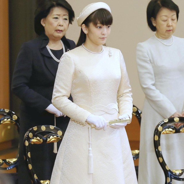 How Japan S Princess Mako S Marriage Is Sparking A Feminist Debate On Imperial Rule Preen Ph