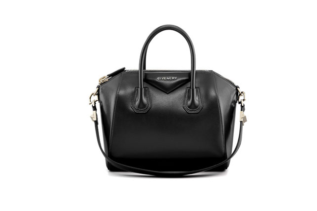 Size Comparison of the new Givenchy Mini Antigona Bag - Spotted