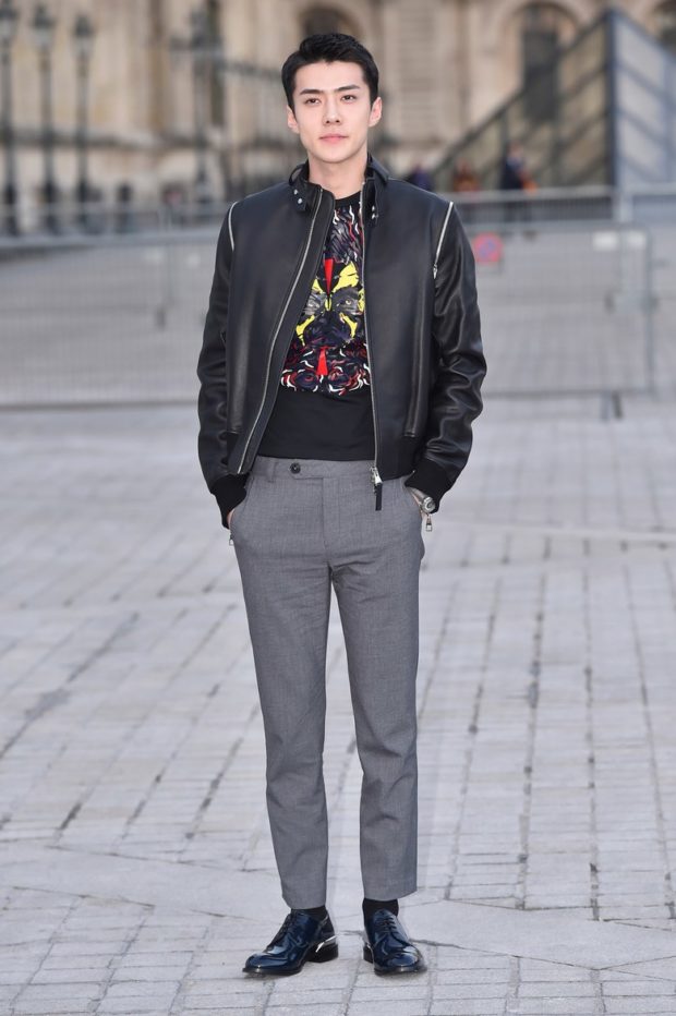 EXO SeHun L Optimum 15P, man wearing Louis Vuitton button-up t-shirt, png