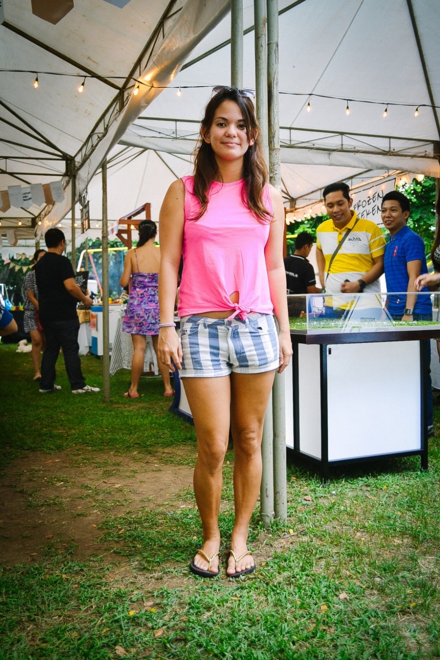 Roxy Barrios sported a colorful number with her Aldo shades, SM Department Store flip-flops, thrifted top, and shorts from Bangkok.