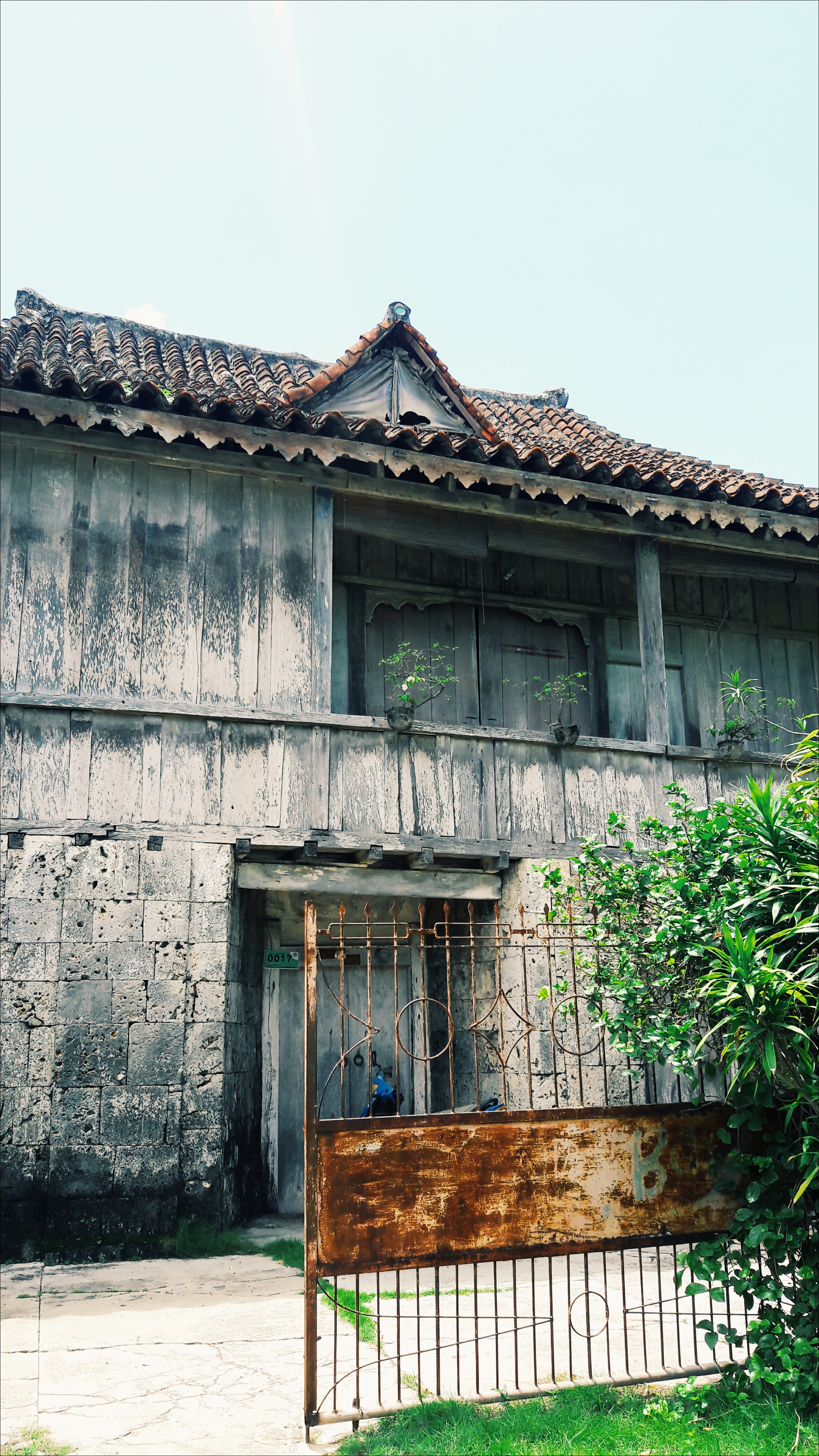 Bohol's oldest heritage house is built in the 1870s. First owned by a Chinese who adopted the Rocha surname, the house is now the property of a Swiss man. 