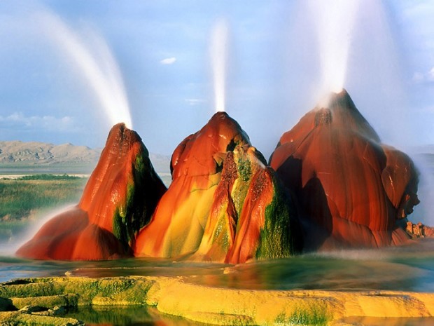 Fly Geyser in Nevada (All That Is Interesting)