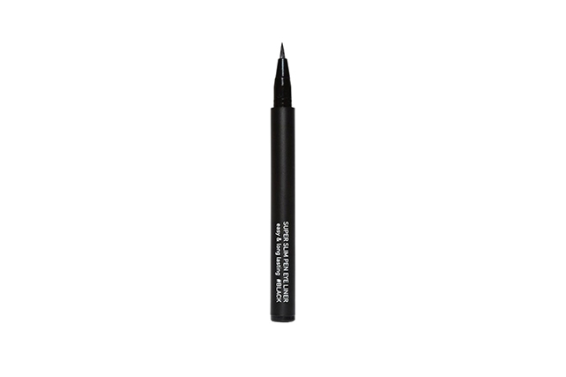 The Trick to a Dramatic Eye Is a Dark Lower Lash Line - Preen.ph