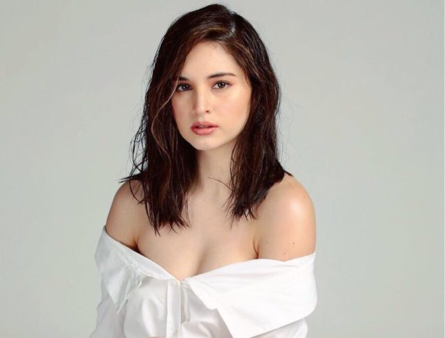 Coleen Garcia's Chihuahua Makes a Cameo in Her Bachelorette Giveaways -  Preen.ph