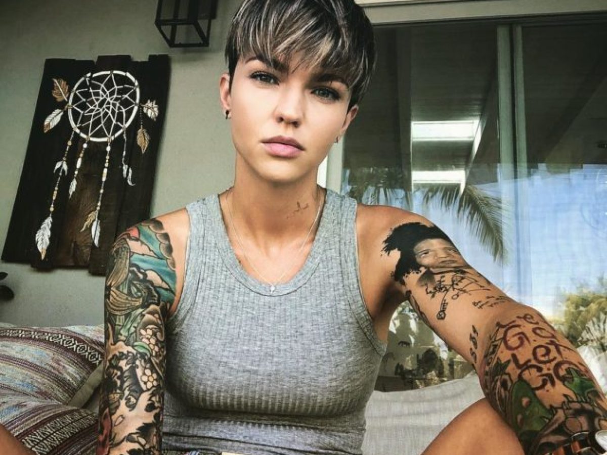 Ruby Rose will represent the LGBT community as Batwoman