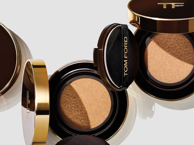 Tom Ford Traceless Foundation Cushion Compact