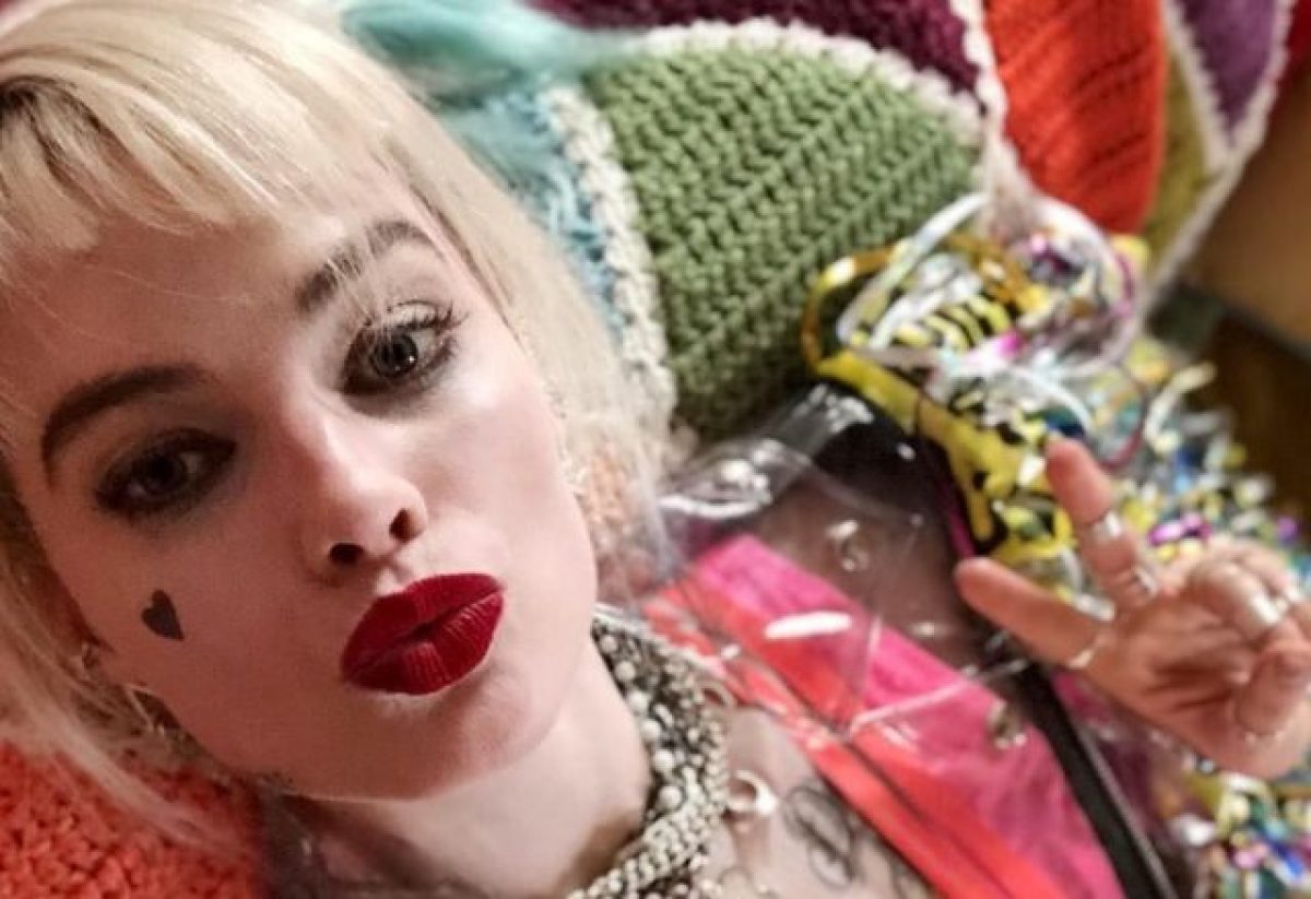 Is Harley Quinn drunk in the Birds of Prey teaser?